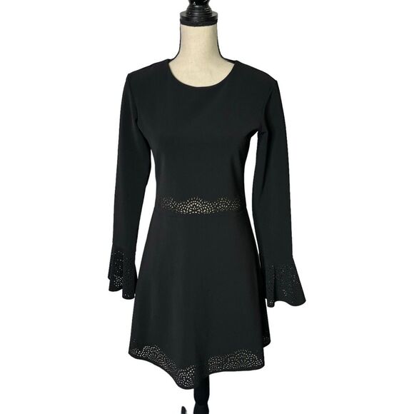 a line flared dress STRAPLESS FLARED HIP FLAP A-LINE DRESS | CULT MIA main image 0